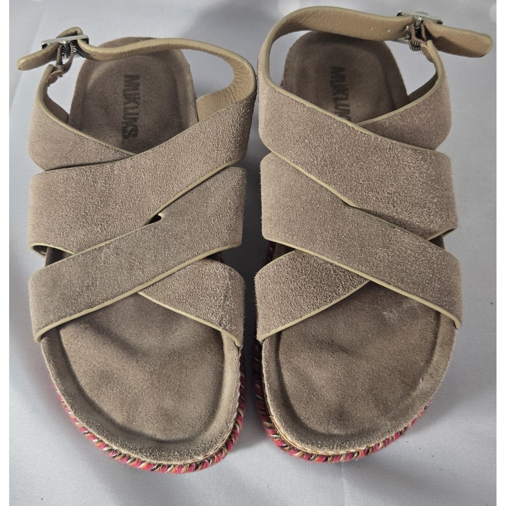 Muk-Luk Sz 8 Platform Espadrille Sandals Tan/Nude with embroidered edge